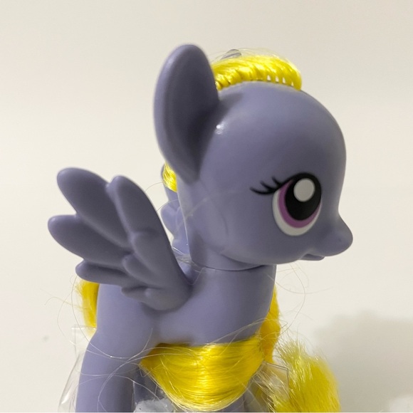 My Little Pony Lily Blossom Brushable Figure Toy - Picture 8 of 16